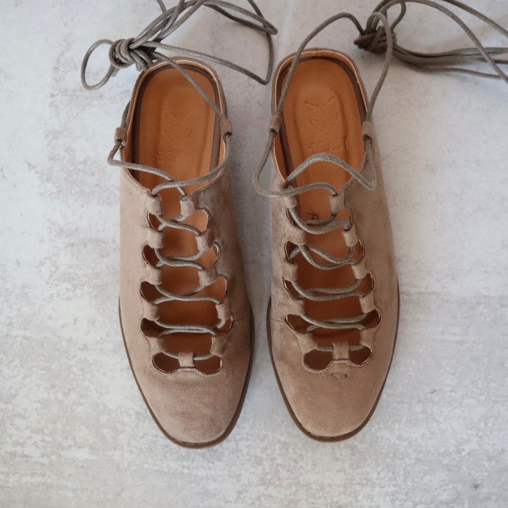 ‘Emily’ Taupe Lace up Flat - Picture 3 of 4